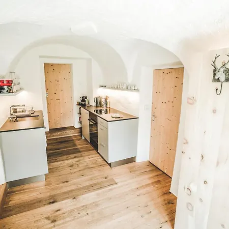Apartment Il Maschun Im Historischen Engadinerhaus *
